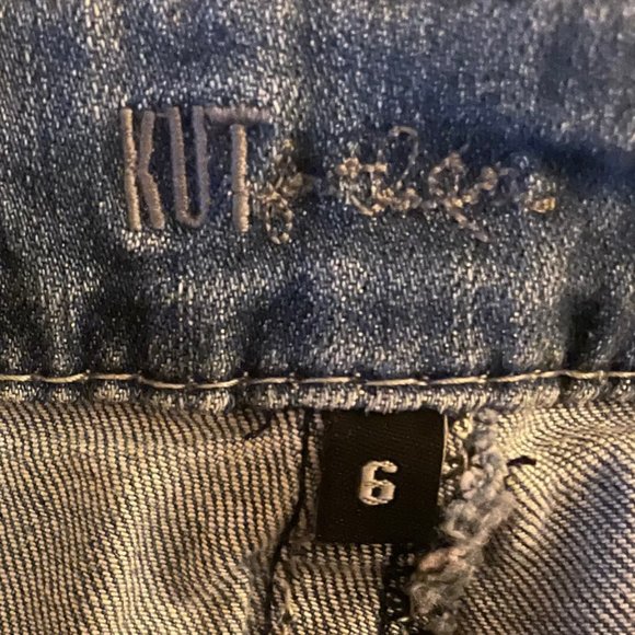 Kut from the Kloth Crop capri Jeans - Picture 8 of 8